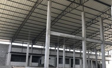 Venta bodega industrial 4000m2 La Libertad.