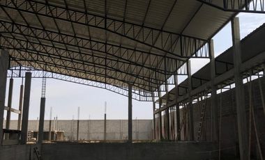 Venta bodega industrial 4000m2 La Libertad.
