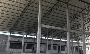 Venta bodega industrial 4000m2 La Libertad.