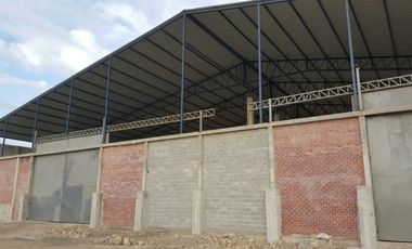 Venta bodega industrial 4000m2 La Libertad.