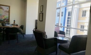 Oficina ejecutiva en alquiler 129m2 Puerto Santa Ana.