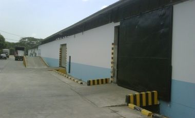 BODEGA EN ALQUILER 1200m2 - AV CARLOS JULIO AROSEMENA-GUAYAQUIL