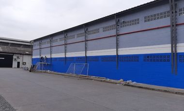 BODEGA EN ALQUILER 1200m2 - AV CARLOS JULIO AROSEMENA-GUAYAQUIL