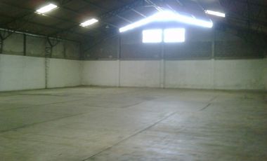 BODEGA EN ALQUILER 1200m2 - AV CARLOS JULIO AROSEMENA-GUAYAQUIL