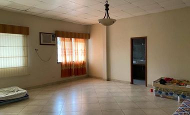 Alquiler casa ideal para oficina Barrio Centenario 734m2- Guayaquil
