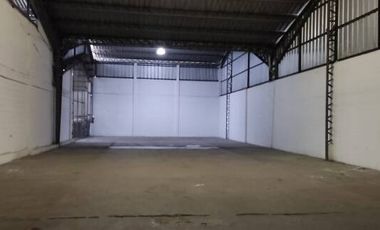 EN ALQUILER BODEGA 735 M2 - VIA A DAULE- NORTE DE GUAYAQUIL