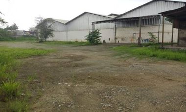 EN ALQUILER BODEGA 735 M2 - VIA A DAULE- NORTE DE GUAYAQUIL