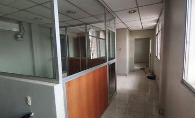 En alquiler Edificio 18 oficinas 460m2, Vía a Daule- al pie de la vía- Gye