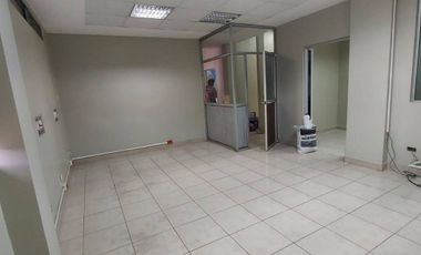 En alquiler Edificio 18 oficinas 460m2, Vía a Daule- al pie de la vía- Gye