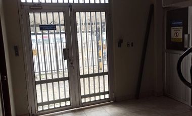 En alquiler Edificio 18 oficinas 460m2, Vía a Daule- al pie de la vía- Gye
