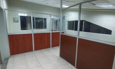 En alquiler Edificio 18 oficinas 460m2, Vía a Daule- al pie de la vía- Gye