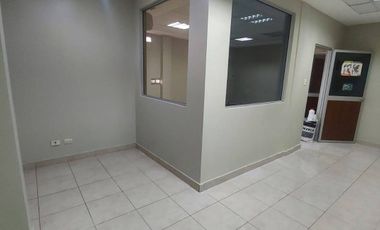 En alquiler Edificio 18 oficinas 460m2, Vía a Daule- al pie de la vía- Gye
