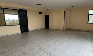 ALQUILER OFICINA 62M2- EDIFICIO CORPORATIVO - KENNEDY NORTE