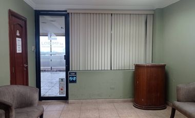 ALQUILER OFICINA 62M2- EDIFICIO CORPORATIVO - KENNEDY NORTE