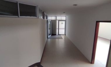 EN ALQUILER OFICINA 39.60M2- AV. CARLOS JULIO AROSEMENA, GUAYAQUIL