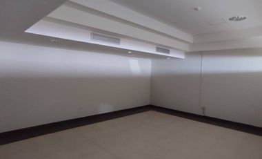 EN ALQUILER OFICINA 39.60M2- AV. CARLOS JULIO AROSEMENA, GUAYAQUIL