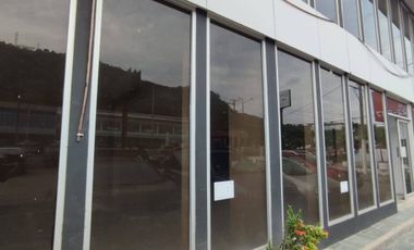 EN ALQUILER OFICINA 39.60M2- AV. CARLOS JULIO AROSEMENA, GUAYAQUIL