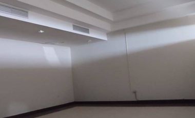EN ALQUILER OFICINA 39.60M2- AV. CARLOS JULIO AROSEMENA, GUAYAQUIL