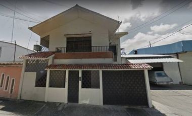 EN ALQUILER CASA/CONSULTORIO 380M2 CONST. - ALBORADA 12AVA ETAPA