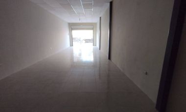 ALQUILER DE LOCAL COMERCIAL - 60MTS - CENTRO DE GUAYAQUIL - ESQUINERO