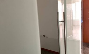 ALQUILER OFICINA 180M2 -CON DIVISIONES- EDIF. LA PREVISORA - CENTRO DE GYE