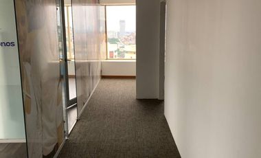 ALQUILER OFICINA 180M2 -CON DIVISIONES- EDIF. LA PREVISORA - CENTRO DE GYE