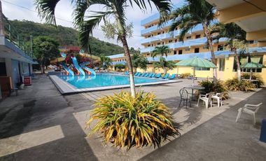 HOTEL EN VENTA - 4800M2 CONST. - CANTÓN ATACAMES, Provincia de Esmeraldas