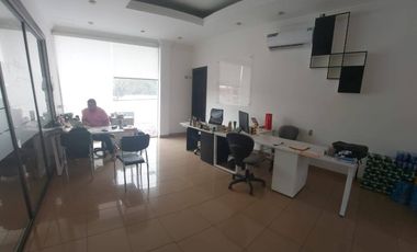 Alquiler Oficina planta alta 200m2- divisiones- Urdesa, Circunvalación Sur