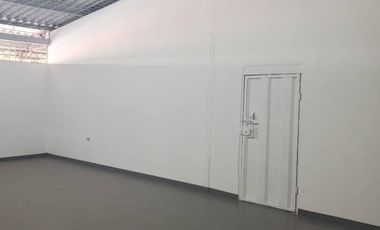 Alquiler local comercial 90mts, Al pie de la vía, km 4 Vía a Daule