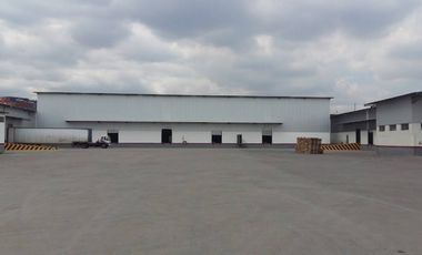 Ofibodega en alquiler 2.501,93m² - con muelle, en complejo, Vía Perimetral