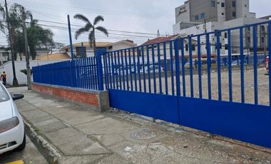 Terreno en Alquiler 1243m² - Esquinero - AV. Francisco de Orellana
