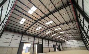 Venta bodega industrial 400m2 Samborondón, Vía al PAN.