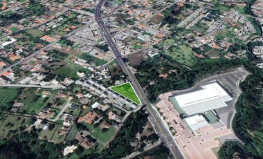 Venta Terreno comercial 2135m2 - Sector Tumbaco, Quito, Ecuador