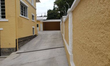 Casa en Alquiler en el Sector La Floresta.