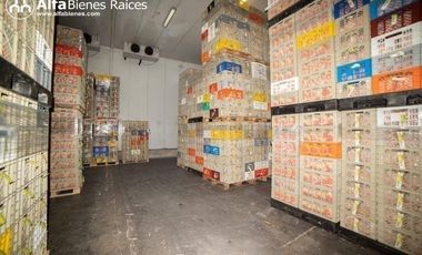 Se alquila Bodega con cámaras de frio 1198,8m2 - Norte de Quito