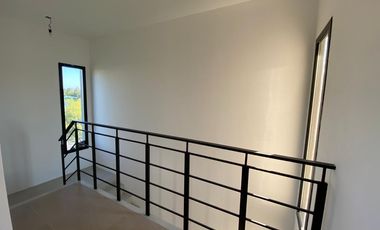 Casa en venta/Alquiler vista a laguna. Barrio el Canton, Norte.