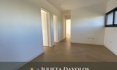 Casa en venta/Alquiler vista a laguna. Barrio el Canton, Norte.