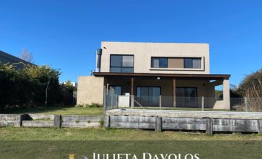 Casa en venta/Alquiler vista a laguna. Barrio el Canton, Norte.