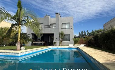 Casa en venta/Alquiler vista a laguna. Barrio el Canton, Norte.