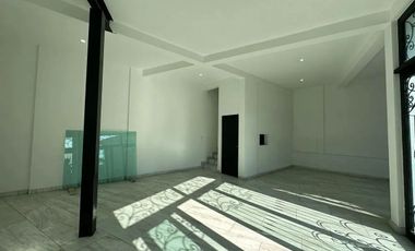 LOCAL COMERCIAL en renta PLANTA BAJA Atizapán de Zaragoza sobre Av, Principal