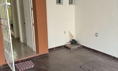 CASA EN RENTA EN FRACCIONAMIENTO SANTA ISABEL