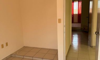 CASA EN RENTA EN FRACCIONAMIENTO SANTA ISABEL