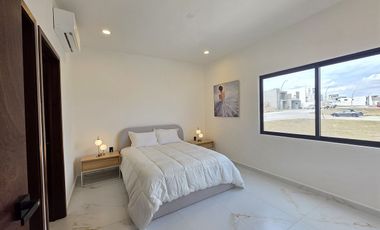 Casa en Venta en PUNTO LOMAS, con Cuarto de servicio