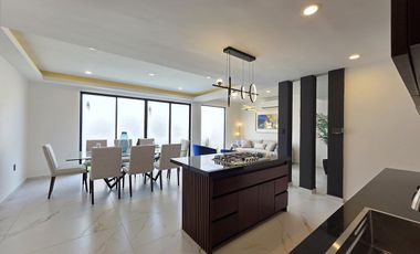 Casa en Venta en PUNTO LOMAS, con Cuarto de servicio