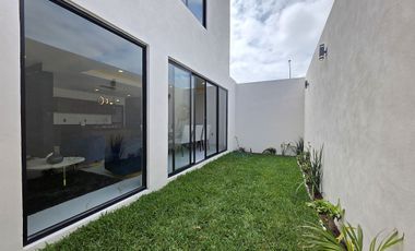 Casa en Venta en PUNTO LOMAS, con Cuarto de servicio
