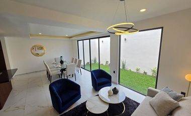 Casa en Venta en PUNTO LOMAS, con Cuarto de servicio