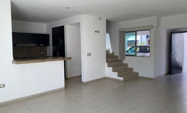 Casa en Venta en Lomas del Sol / EXCELENTE PRECIO