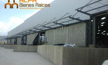 Se alquila bodega 2550m2 - Norte de Quito - En Complejo