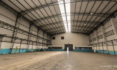 Alquiler bodega industrial 4.400m2 - Vía a Daule - Guayaquil, Alto impacto