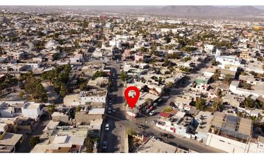 En Venta Casa ideal para negocio sobre la 4 de Marzo EN ESQUINA!!!!!!!